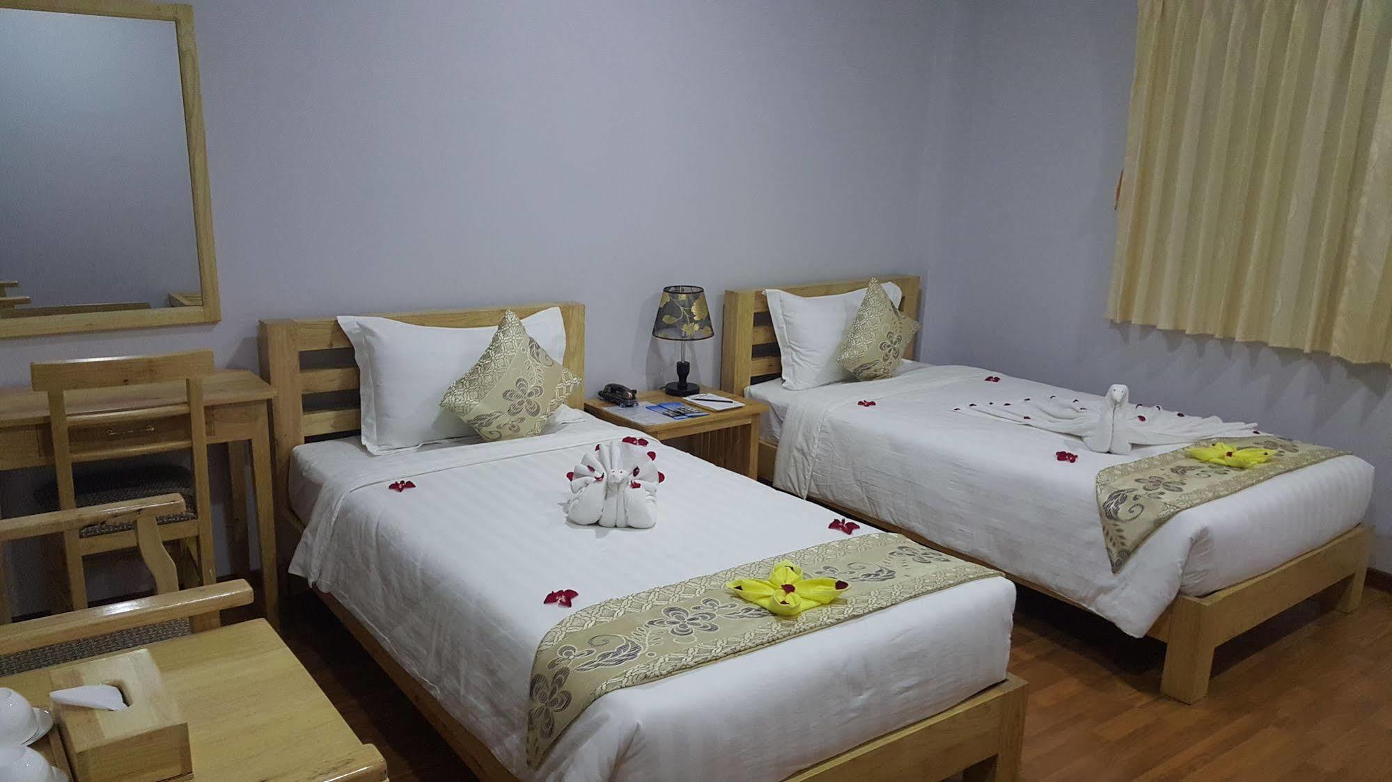 Asian Smile Hotel Yangon Luaran gambar