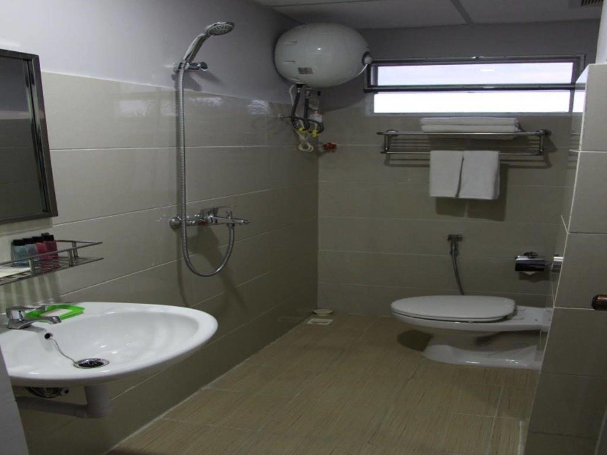 Asian Smile Hotel Yangon Luaran gambar